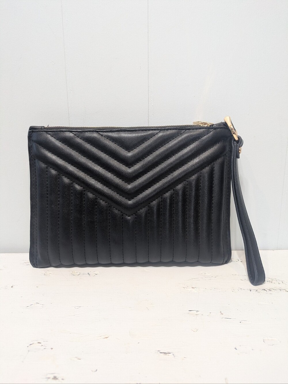 A New Day Black Quilted Wristlet Pouch Zipper Closure Card Slots Slip Pocket